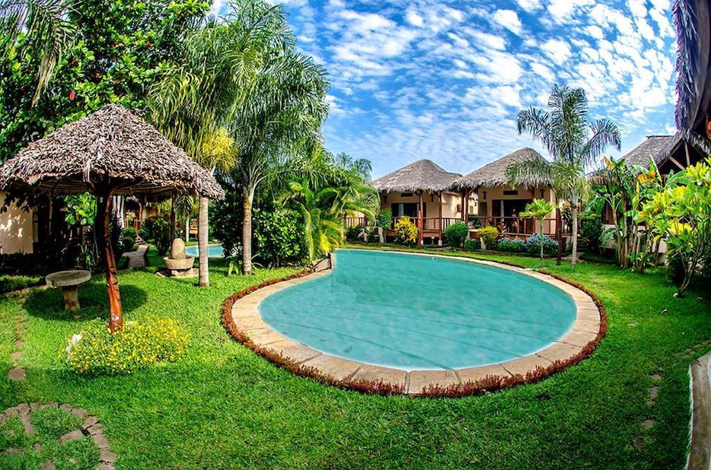 Le Zahir Lodge Амбатолоака Екстериор снимка